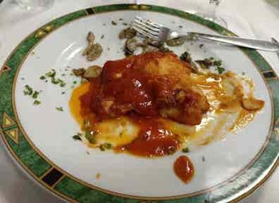 se necesita ayudante de cocina