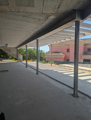 se necesita oficial de 1 de albañilería