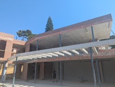 se necesita oficial de 1 de albañilería