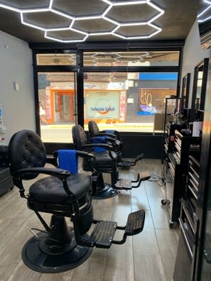 Buscamos barbero