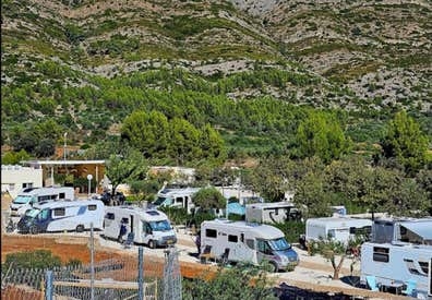Recepcionista CAMPING.