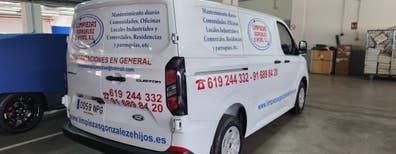 Limpiador/a en comunidades