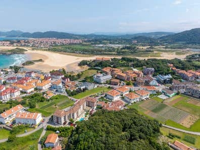 CAMARERA DE PISO