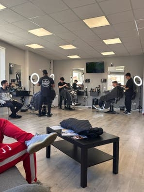 Se necesita barbero