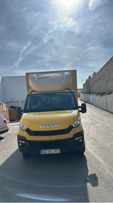 Necesito conductor ayudante