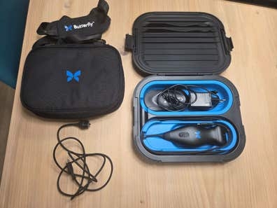 Ecógrafo de bolsillo Butterfly iQ+ TM
