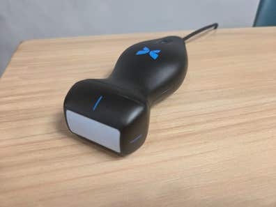 Ecógrafo de bolsillo Butterfly iQ+ TM