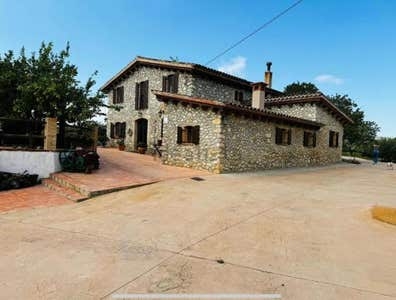 PAREJA MASOVERS Finca Alt Penedès