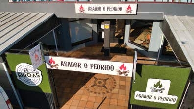 Se necesita camare@