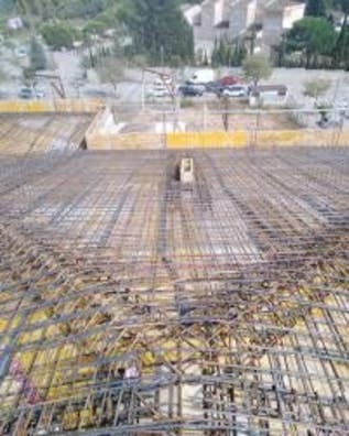 OFREZCO EMPLEO DE  FERRALLA Y ENCOFRADO
