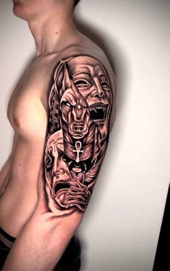 TATUAJES PAMPLONA