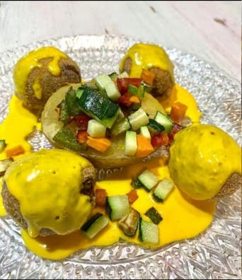 buscamos ayudandate de cocina o camareo