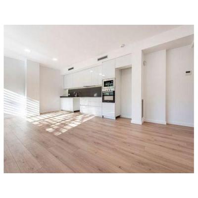 montadores de suelos laminados tarimas y frisos de paredes