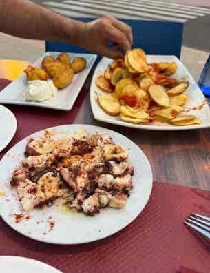 Se necesita ayudante de cocina