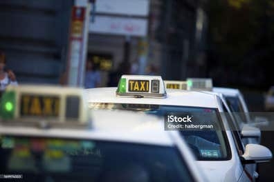 Busco conductor taxi Madrid solo (X)