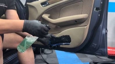 Se necesita persona para lavar vehiculos