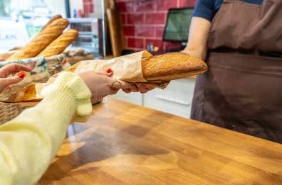 Dependienta de panaderia con experiencia