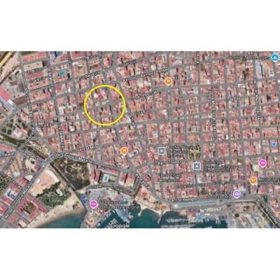 Alquiler solar vallado 100 m2 centro Torrevieja