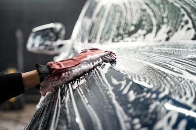 Se busca lavador de coches