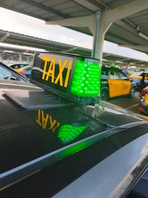 Se busca taxista
