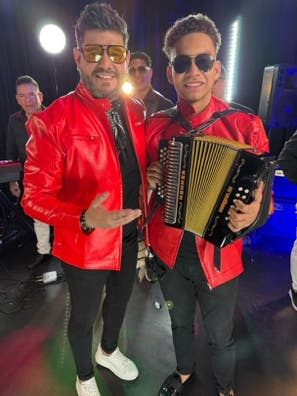 AGRUPACION DE VALLENATO