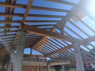 Montador de estructuras de madera