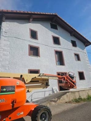 TRABAJOS DE CONSTRUCCIÓN Y PLACAS SOLAR