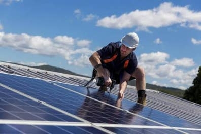 TRABAJOS DE CONSTRUCCIÓN Y PLACAS SOLAR