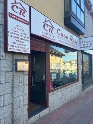 Comercial inmobiliario y de seguros