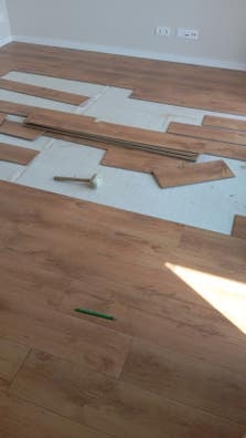 montaje de parquets laminado vinilo