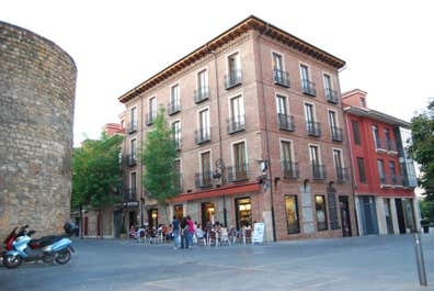 CAMARERO para el centro de León