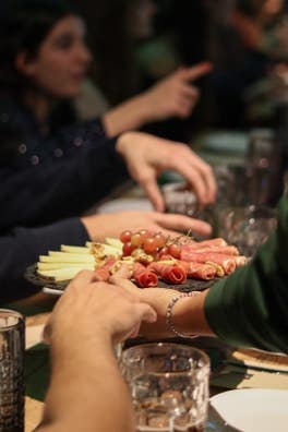 COCINERO/MONTADOR con experiencia