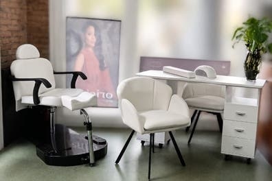 Manicurista autónomas