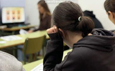BUSCAMOS PROFESORES. NUEVA ACADEMIA