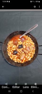 COCINERA  Y  CAMARERA/O
