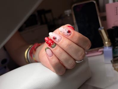 Busco manicurista con experiencia