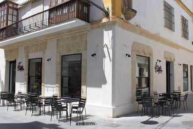 Camarero/a