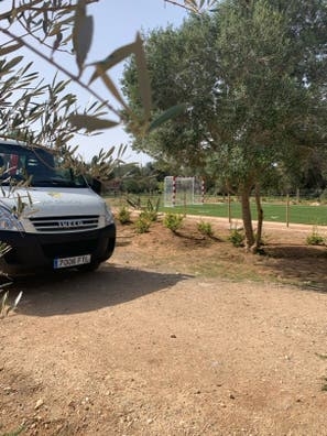 BUSCAMOS PEÓN DE JARDINERÍA