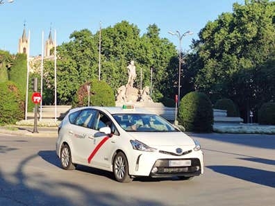 SE NECESITA conductor de taxi en Madrid