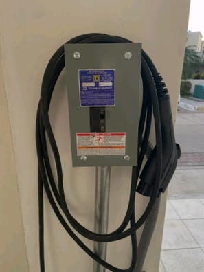 Instalación de cargadores de coches elec