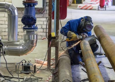 Se necesita Ayudante Mecánico Industrial