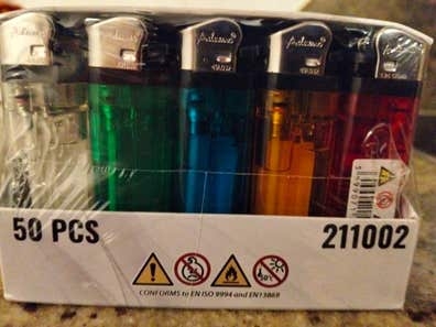 Se venden mecheros