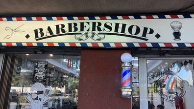 Si busca barbero latino