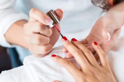 Se busca Manicurista (Uñas Acrílicas)