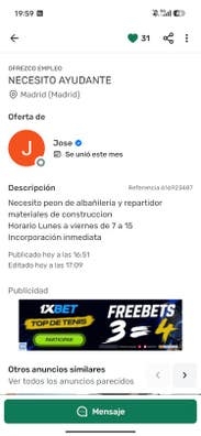 este hombre esta realizando estafa