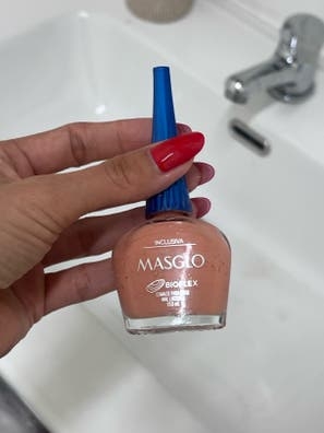 Manicurista y esteticien