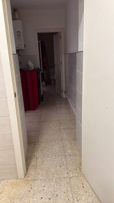Alquilo habitación a chica sola