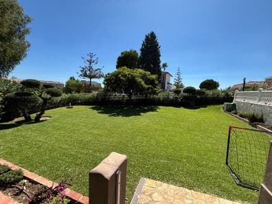 Ayudante de jardinería