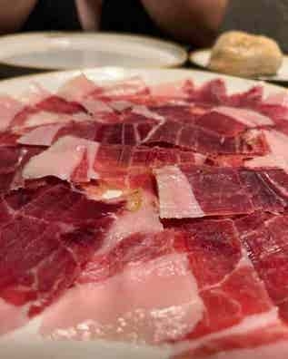 se busca ayudante de cocina