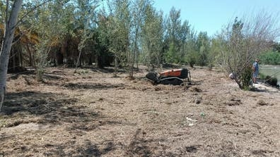 Peon capataz trabajos forestales desbroc
